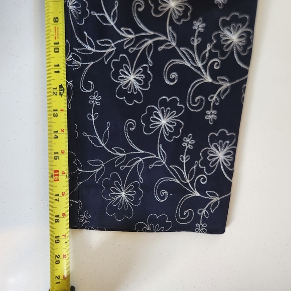 Maison D'Amelie Navy Floral Cropped Wide Leg Pants Womens Size Small New - Picture 10 of 11